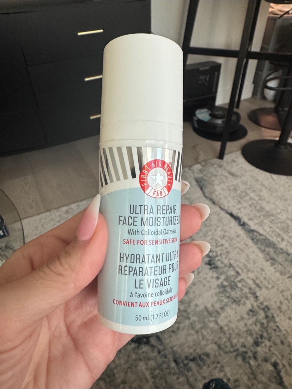 New Firsr Aid Beauty Ultra Repair Face Moisturizer - Pale Blue and Whit